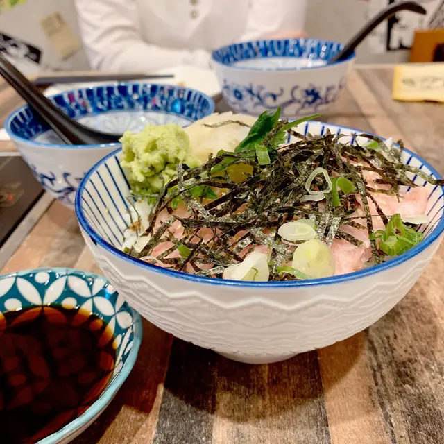 免治吞拿魚腩丼(大盛)