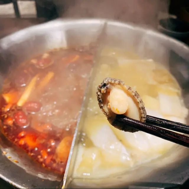 勵志鍋(左)+ 食妝鍋(右)