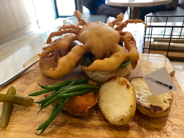 冬陰功軟殼蟹漢堡餐