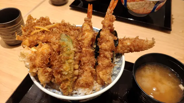豐盛華麗之江戶前天丼