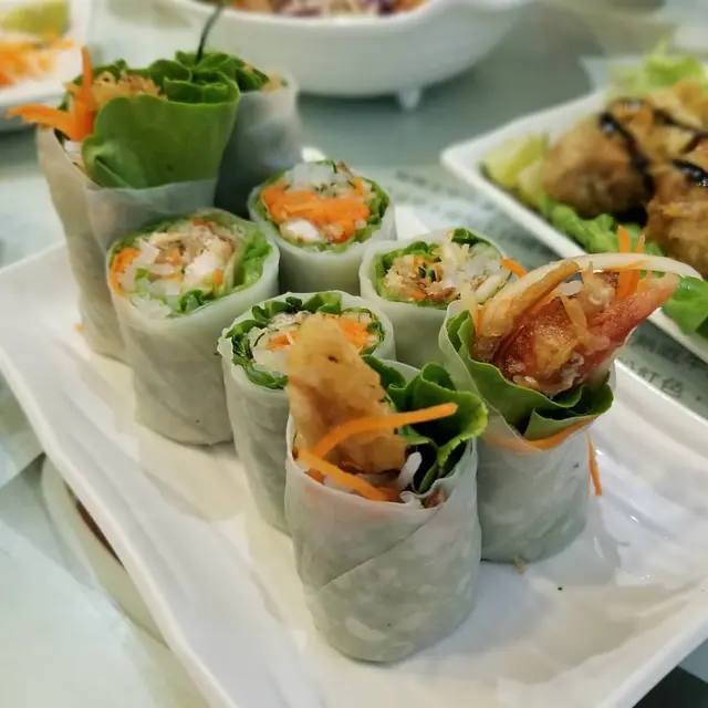 手作炸軟殼蟹米紙卷