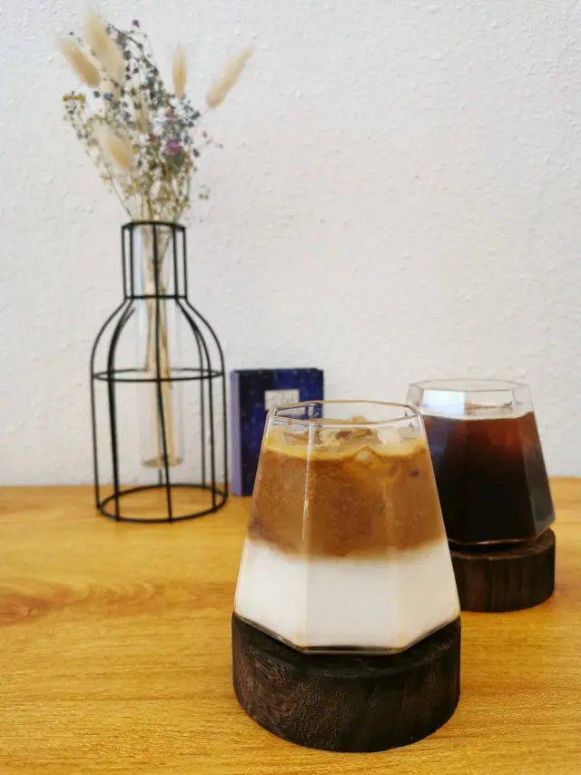 Iced Flat White 