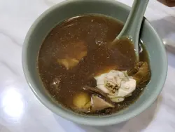 原價38蚊的湯，好好味好香， 老闆娘請我飲