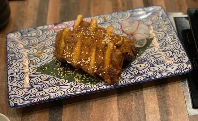 外皮燒得幾香,不過肉質有點dry。