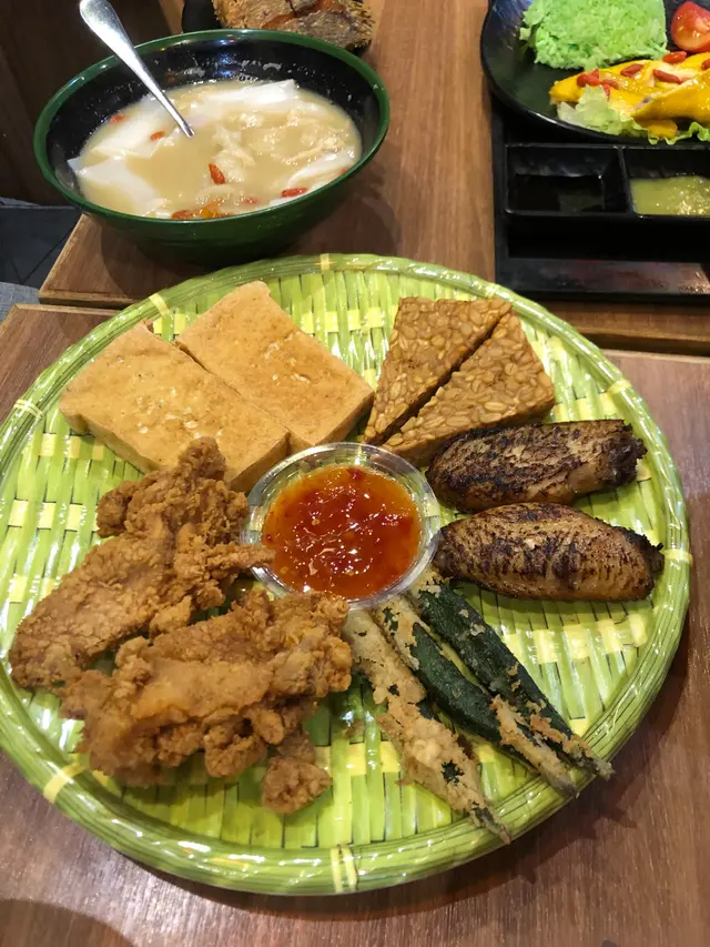 印尼小食拼盤
