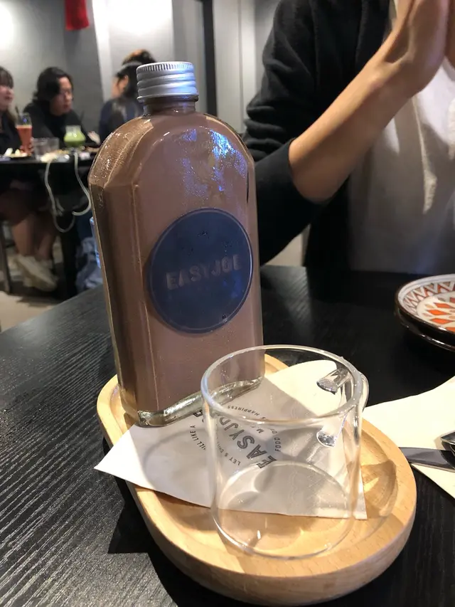 好香濃既朱古力，雖然飲落似雀巢，但口感好正，推薦