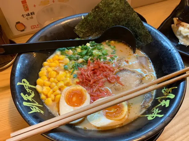 蝦味噌豚骨拉面+日本半熟蛋