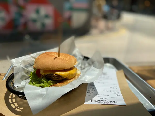 黑松露芝士牛堡