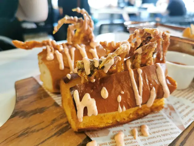 炸軟殼蟹明太子包