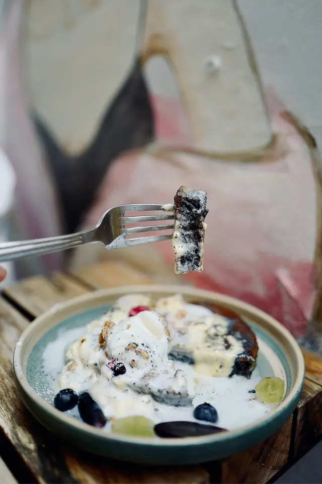 黑芝麻招牌燒海鹽忌廉麻糬班戟
