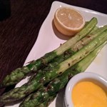 Very fresh asparagus. Although grilled, was not oily and had the perfect balance of crunch and softness.