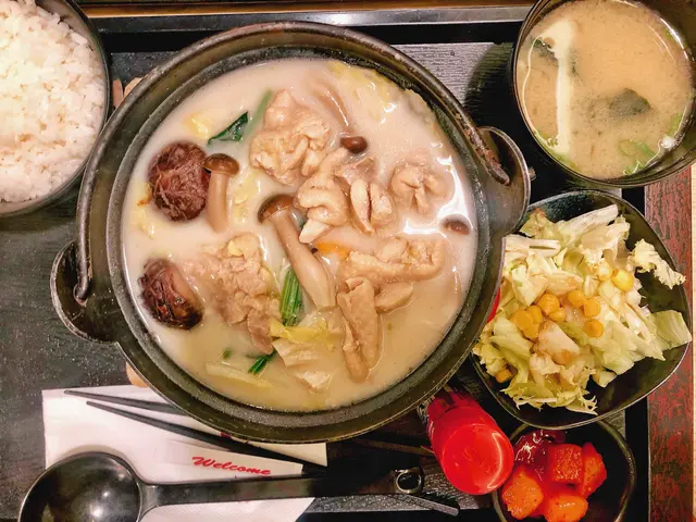 日式豆乳雞鍋