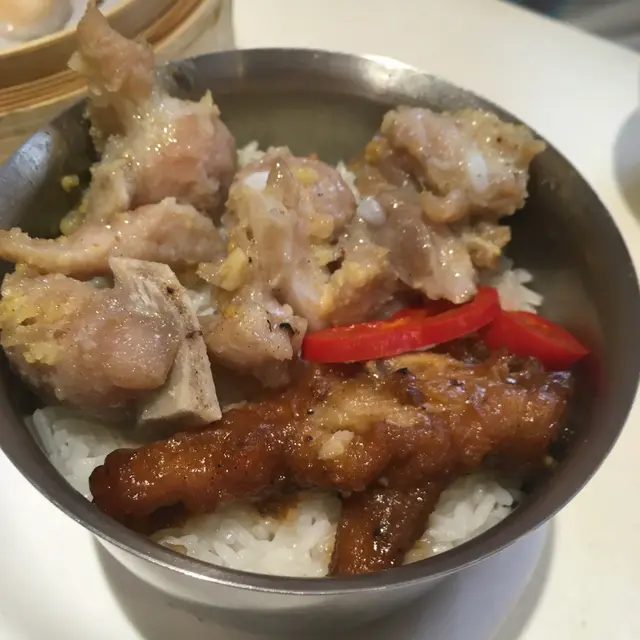鳳爪排骨飯