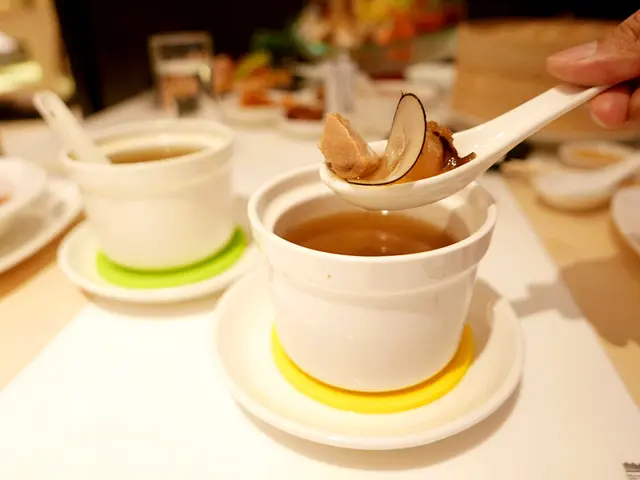 中式燉湯