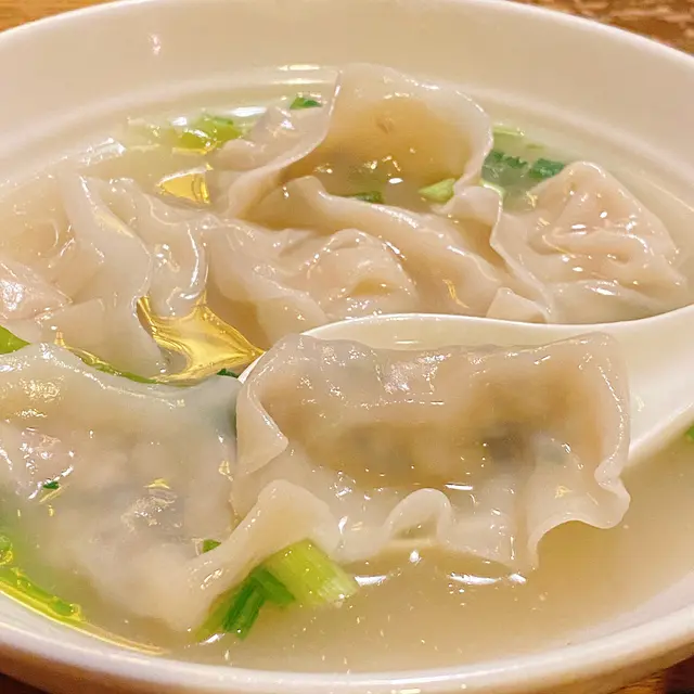 白菜豬肉餃&雲耳椰菜豬肉餃雙拼