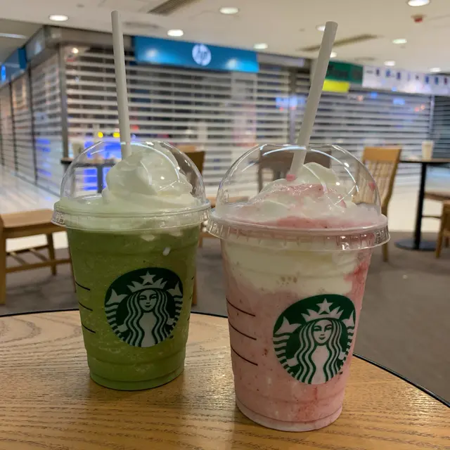 抹茶沙冰及果漾草莓夏日沙冰