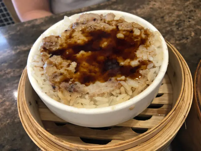 土魷肉餅飯