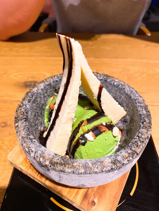 抹茶朱古力石鍋雪糕新地