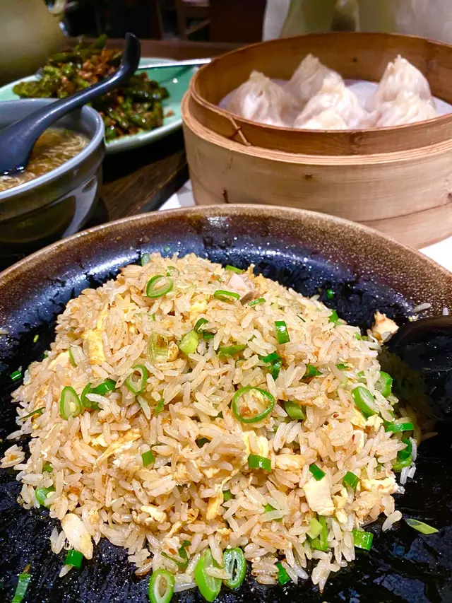 家上海蝦蟹炒飯!用料新鮮,飯身粒粒分明,有蟹肉絲及蝦粒,鮮味非常