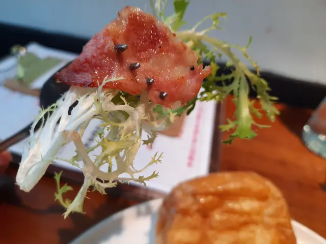 全日早餐 ~ 煙肉&沙律菜