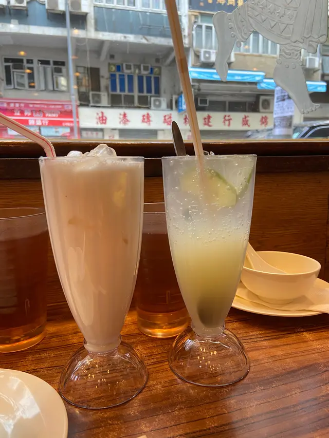 椰汁冰+青檸梳打