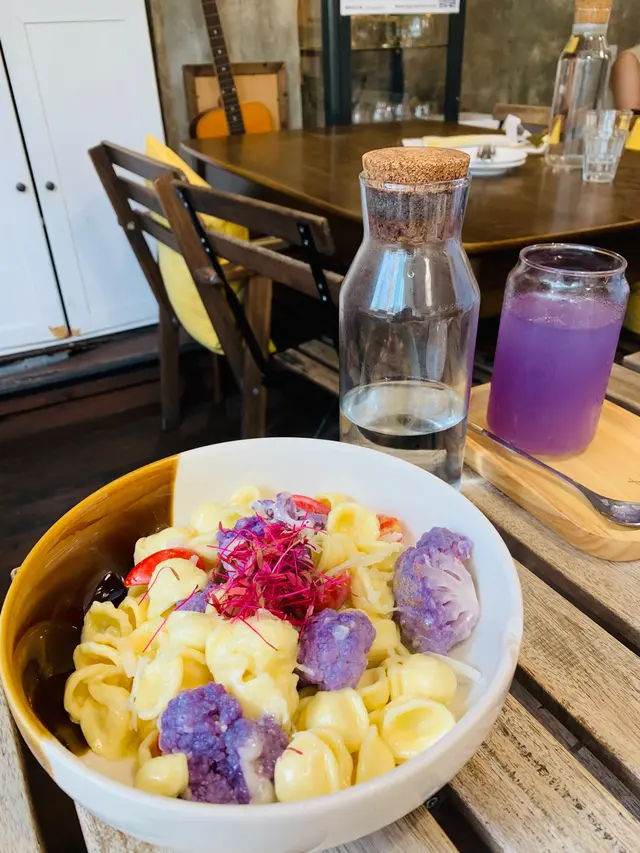 特級芝士忌廉汁紫椰菜花貓耳朵