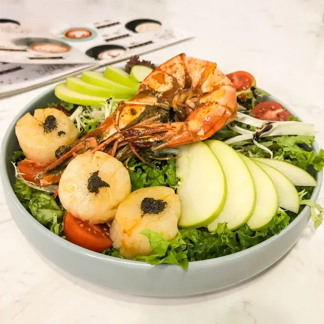 黑松露鮮帶子虎蝦沙律