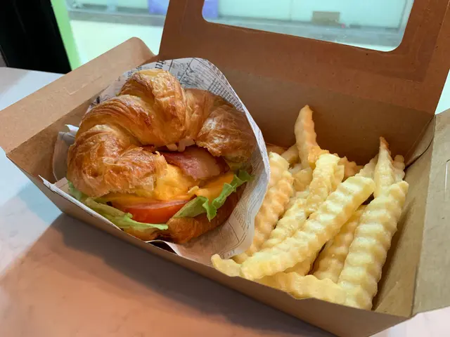 屯門牛，跟餐炸薯條