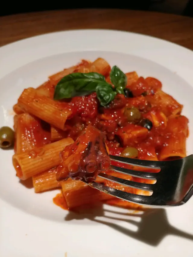 煙花女八爪魚粗管義大利麵