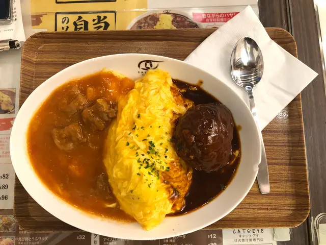 濃茄牛肉+和牛漢堡蛋包飯