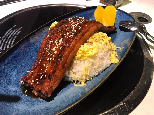 肥美、多汁原條鰻魚，入口啖啖鰻魚香真浸入耳，真想當糖含在口裡邊。