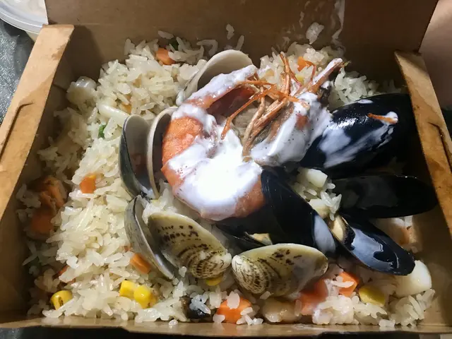 椰汁大蝦海鮮炒飯