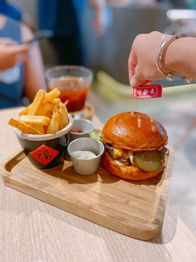 招牌大和堂牛肉burger