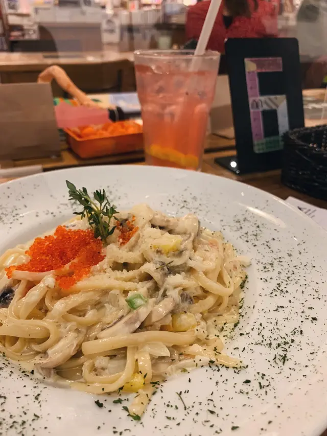 香蒜蘑菇蟹肉扁意粉