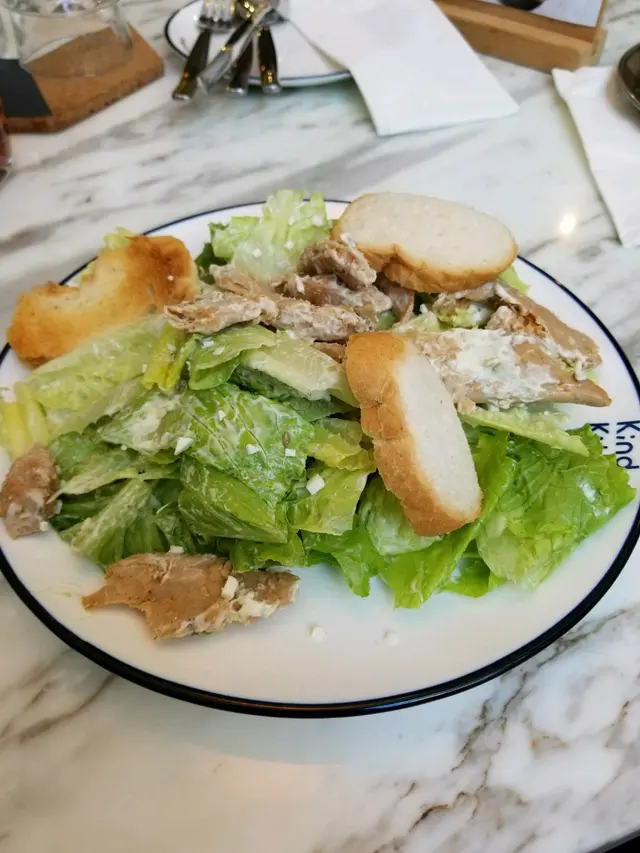 凱撒植物雞沙律