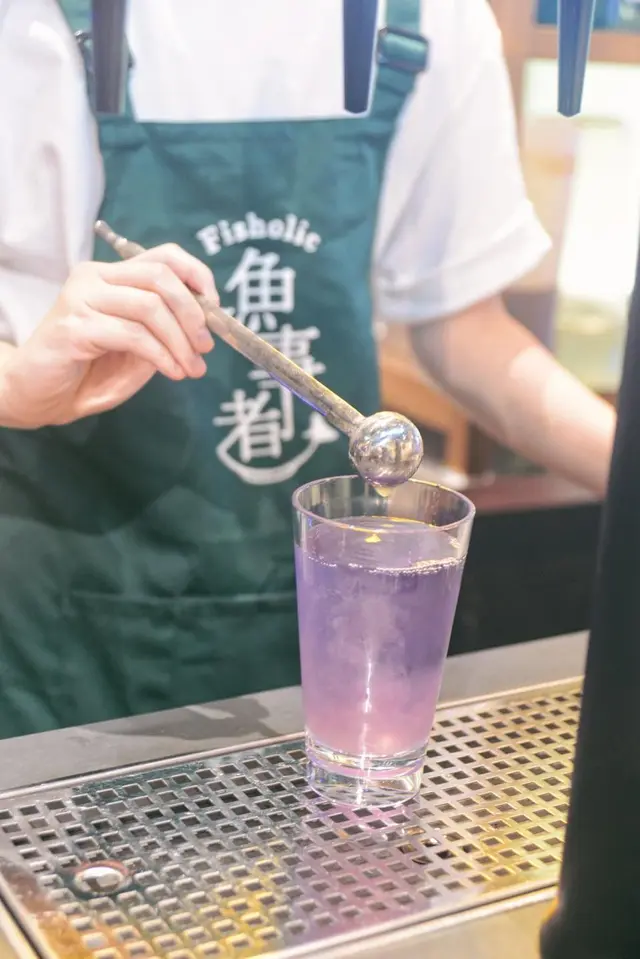 唔好以為輕食即要配可樂咁無益！呢度特飲品主要以梳肝花茶系列為主，解膩排毒一流！