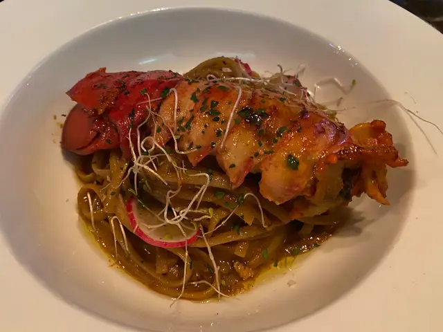 Lobster  linguine 