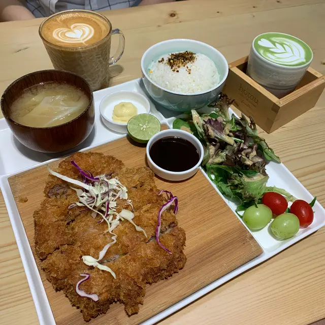 吉列美國穀飼豬梅扒定食