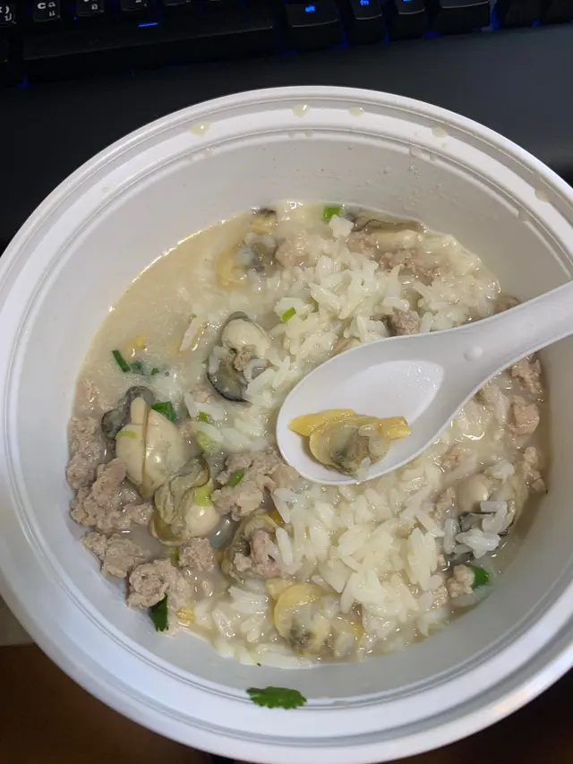 少蠔多蜆肉的泡飯