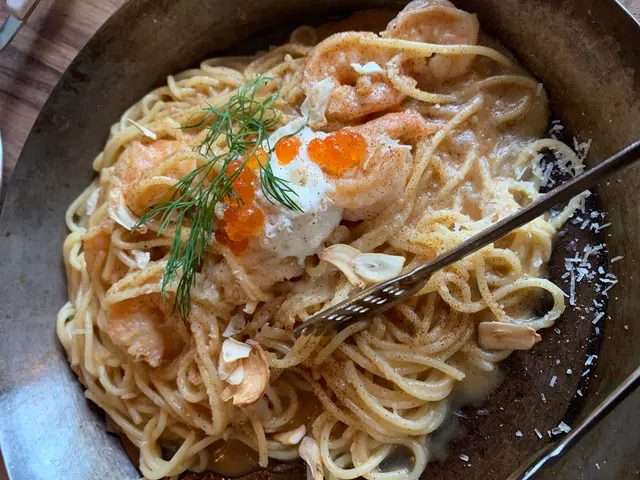 Crab  and  shrimp  pasta
