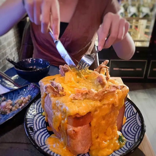 咖哩軟殼蟹火山包