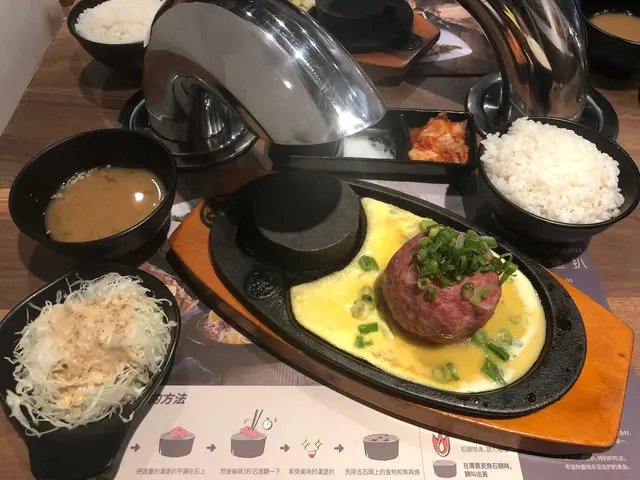 雞蛋和牛漢堡扒