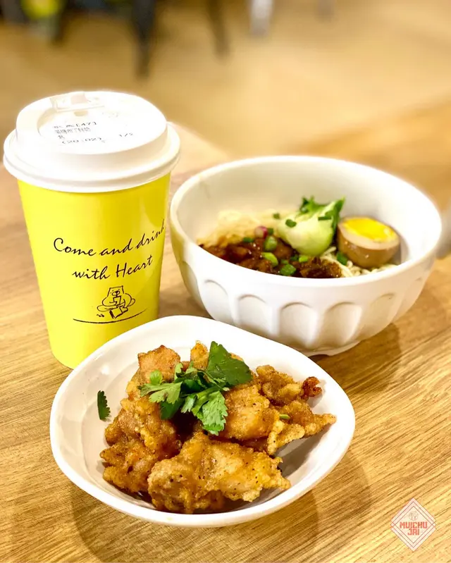 台灣鹽酥雞肉燥乾拌麵