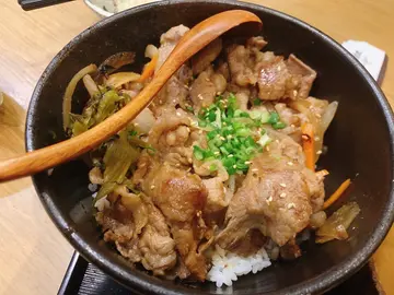烧牛肉丼