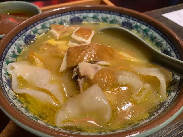 美容養顏花膠雞濃湯