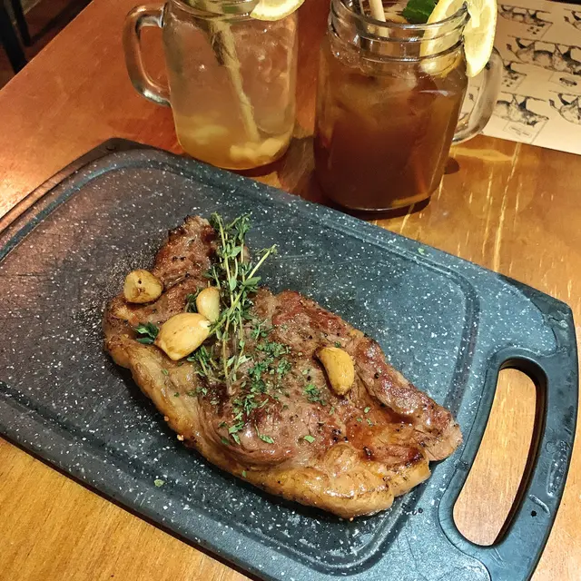 安格斯西冷牛扒 (8oz)