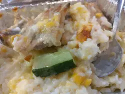 半塊豬扒加送條毛畀你，青瓜係自己加餸嘅