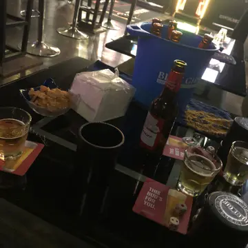 百威啤酒(半打)