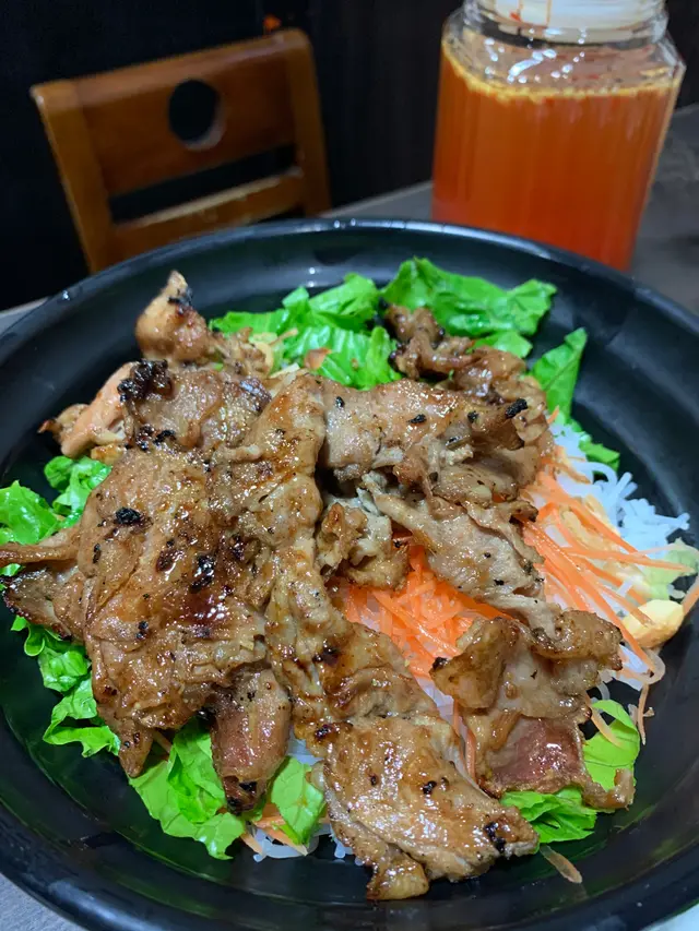 燒豬肉撈檬