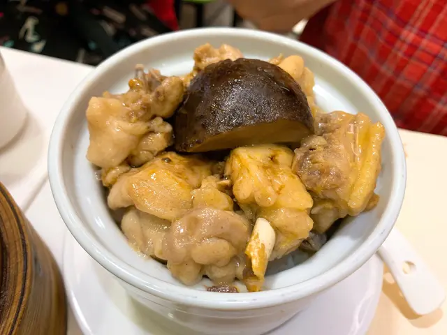 花菇滑雞飯